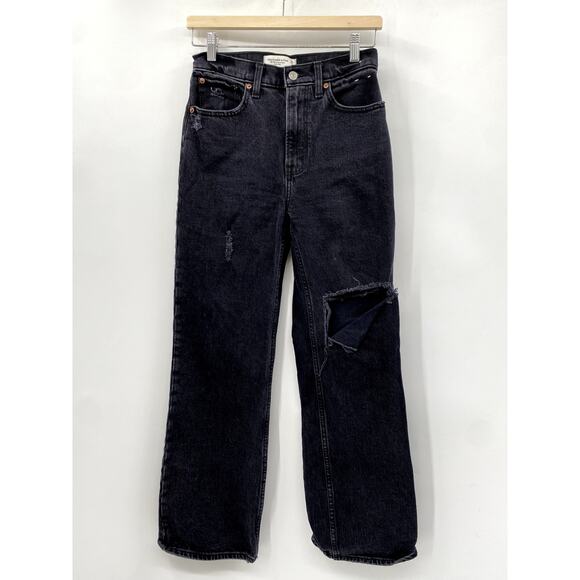 Abercrombie & Fitch Black 90's relaxed high rise Jeans Short - Picture 2 of 4